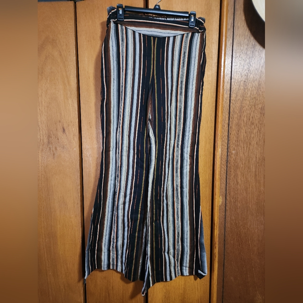 🚨 Lowered Price🚨Silverado Flare pants XL